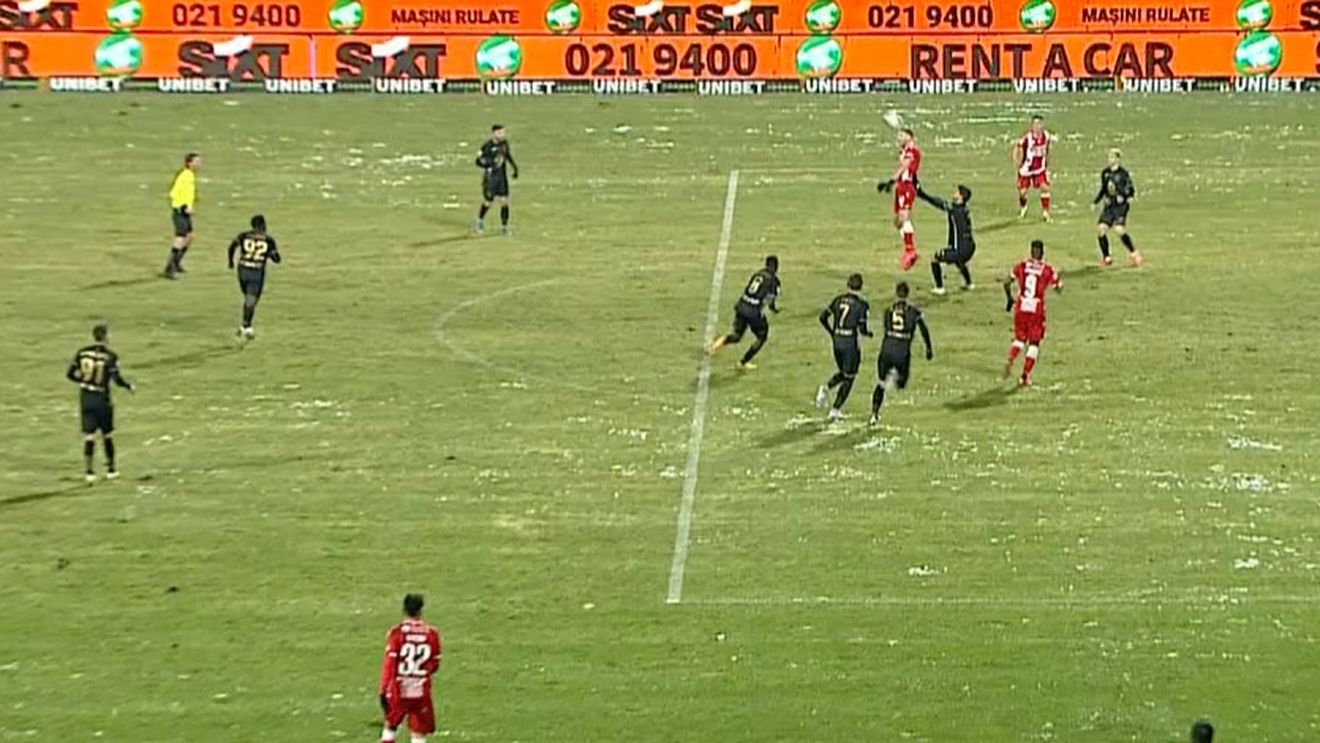 Magaye Gueye, primul gol după ce a fost convins de suporteri să rămână la Dinamo! Atacantul a egalat cu Gaz Metan după o fază superbă FOTO & VIDEO