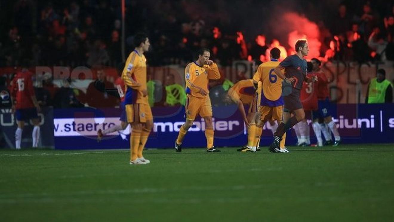 Hagi:** "Dacă o echipă care n-a jucat nimic ne-a dat 3 goluri, e grav! FRF trebuie să facă o analiză!"