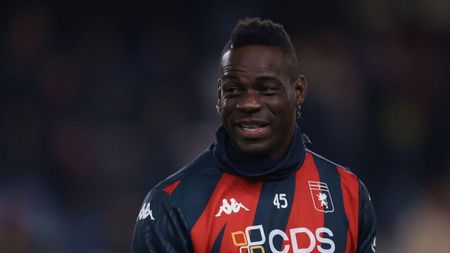 "E un mare atacant". Anunțul oficial al Rapidului despre transferul lui Mario Balotelli