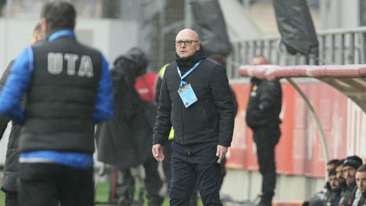 Haos total la Botoșani! Grozavu a explodat după eșecul cu UTA și dă vina pe fotbaliști: „Au semnat cu alte echipe și nu mai joacă!”