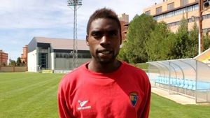 EXCLUSIV - Încă un transfer la Pandurii! Un fundaș stânga, "suflat" dinamoviștilor