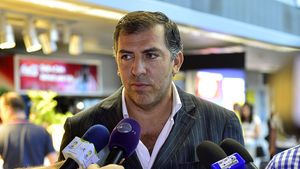 Massone: "Suntem pregătiți să semnăm actele pentru a prelua Rapidul"