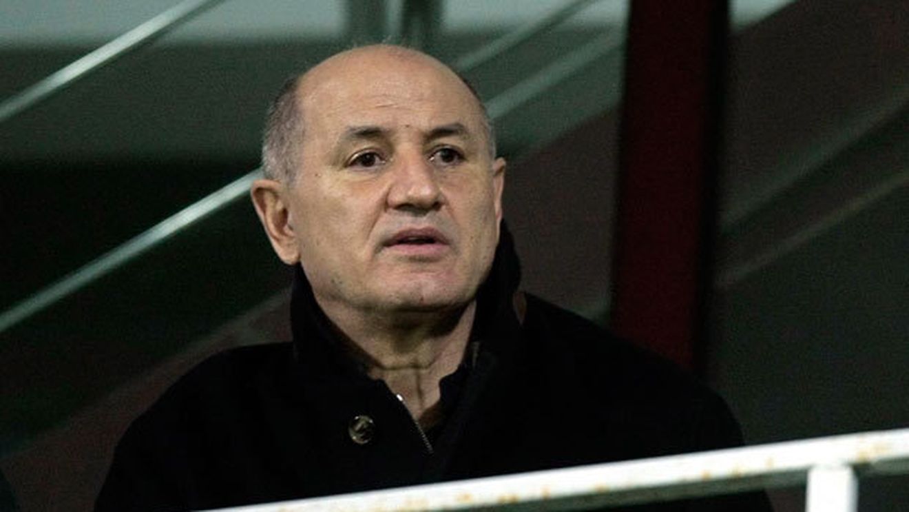 George Copos a mirosit "mijloacele specifice" ale rivalilor la Mioveni!** "Berlusconi" a explicat la pauză determinarea argeșenilor: "E o echipă motivată foarte bine"