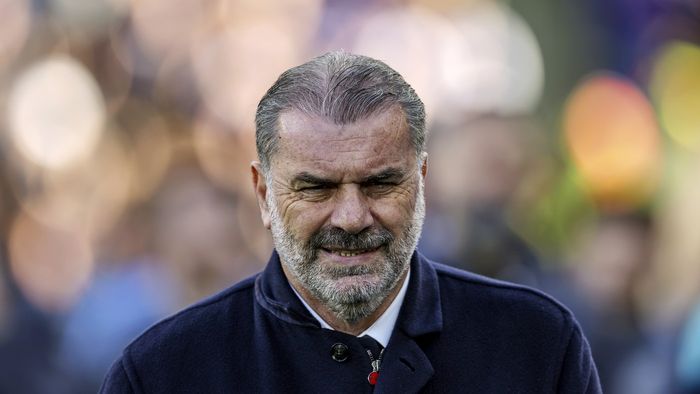 „M-am săturat! Să plece". Demisia lui Ange Postecoglou, cerută de fanii furioşi ai echipei lui Radu Drăguşin