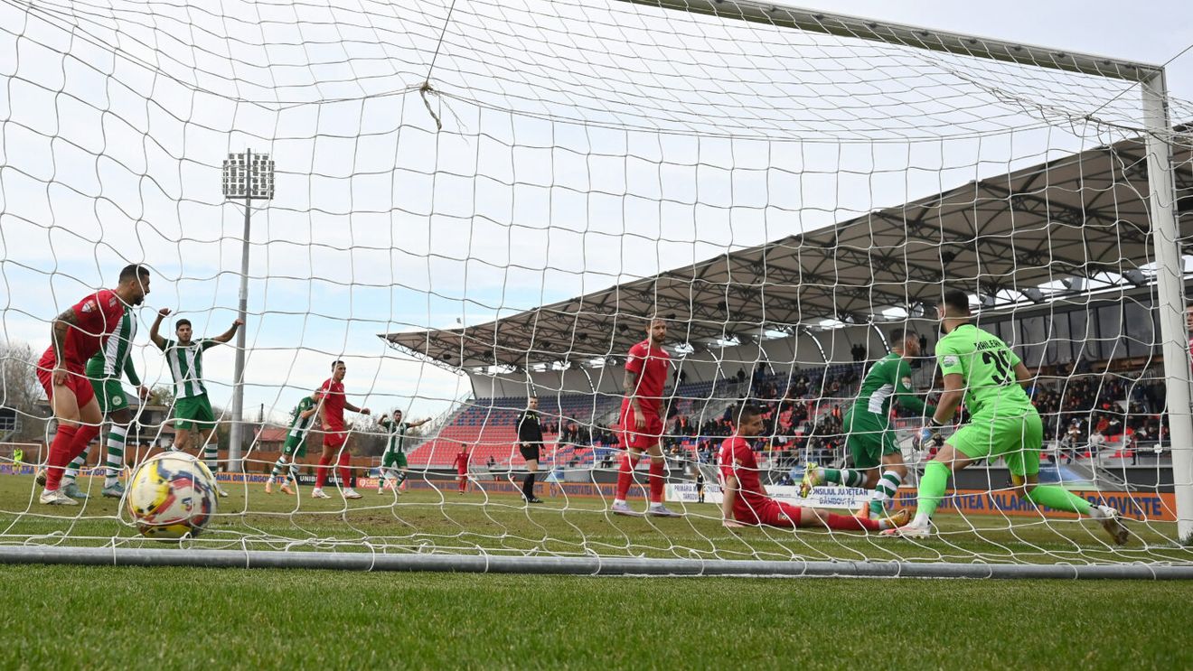 Dezastru total în fotbalul românesc! Clubul se destramă și riscă o depunctare uriașă, iar președintele și vicepreședintele și-au dat demisiile!