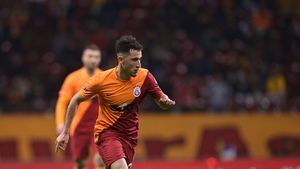 Se uită la TV și îi intră banii în conturi! Afacerea Moruțan l-a îmbogățit pe Gigi Becali și îi sărăcește pe turci. Miliardarul a făcut calculele în direct și a ieșit o sumă amețitoare: „Atât am de luat"