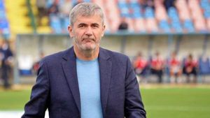 Dan Alexa, dat afară acum de la FC Botoșani? Anunțul de ultimă oră pe care îl face patronul Valeriu Iftime: „Vreau să îmi spună în față! L-aș aduce imediat înapoi pe Croitoru” | EXCLUSIV