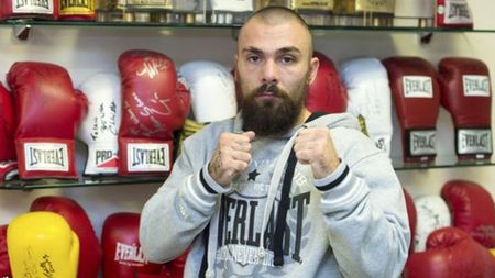Pugilistul scoțian Mike Towell a murit la o zi după meciul cu Dale Evans