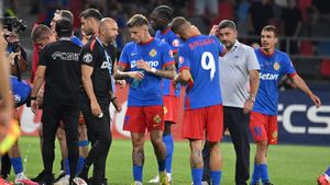 Fotbalistul de la FCSB care l-a lăsat mut de uimire pe Mihai Stoica: „Sfidează vârsta”