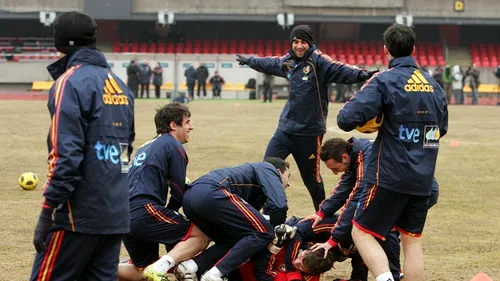 VIDEO Spania va juca în Lituania pe un gazon oribil!** Vezi cum arată suprafața de joc