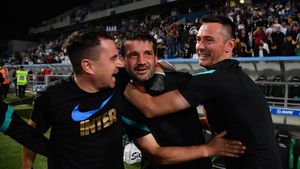 Cristi Chivu, analizat de italieni după ce s-a aflat că poate prelua Inter Milano. „Cunoaște echipa și știe să trăiască într-un vestiar câștigător!”