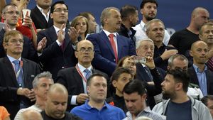 VIDEO | Dezvăluiri incredibile despre culisele realegerii lui Burleanu la șefia FRF. "Fără discuție, au fost influențate politic. Liviu Dragnea, dacă voia să fie ales Lupescu, vă spun eu că ieșea fără niciun fel de probleme! Dar Lupescu era mai greu de controlat!"