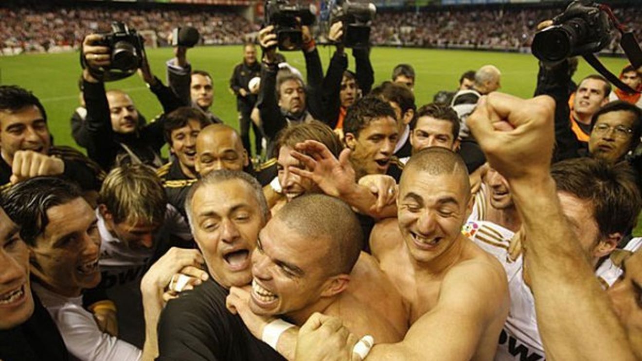 Fanii au "explodat" pe străzile din Madrid!** Nebunie totală în Plaza de Cibeles după câștigarea titlului cu numărul 32! VIDEO