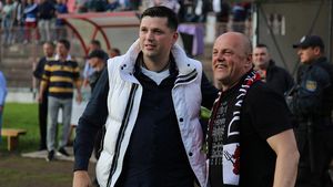 CSM Reșița, schimbare drastică după ratarea promovării în Liga 2. Primarul Ioan Popa trage linie după eșecul din 2021/2022, dar Cristian Bobar are toate șansele să rămână președinte: ”Nu-l las să plece”