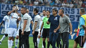 Victor Pițurcă, ironic după eșecul cu FCSB: "Starea gazonului? Poate a nisipului! Așa am luat și golul"