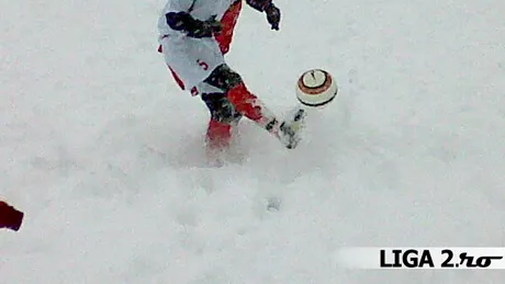 Fotbal** prin nămeții de zăpadă