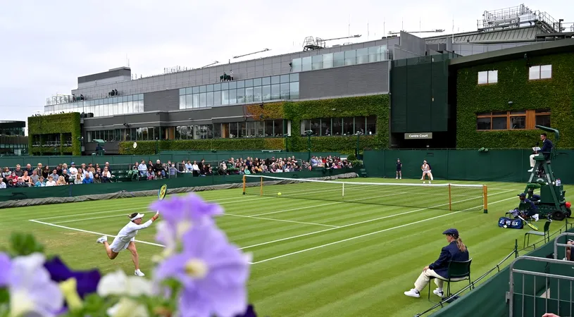 Ana Bogdan, eșec categoric la Wimbledon! Anastasia Pavlyuchenkova a făcut spectacol | VIDEO