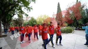 Tricolorii au ieșit la plimbare prin Atena! FOTO Mai mulți jucători s-au pozat alături de suporterii naționalei