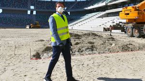 Gică Popescu, pregătit să scrie o carte despre proiectul EURO 2020. „Când am preluat nu se făcuse nimic”. Ce șanse are noul stadion „Ghencea” să găzduiască meciuri de la turneul final | VIDEO