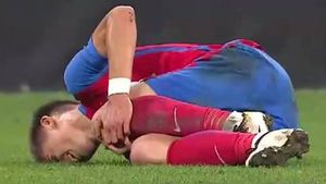 Reacția lui Reghecampf după ce a aflat că Tănase va lipsi jumătate de an. Ce spune despre posibilitatea unui nou transfer pentru a umple golul lăsat de "Tase"