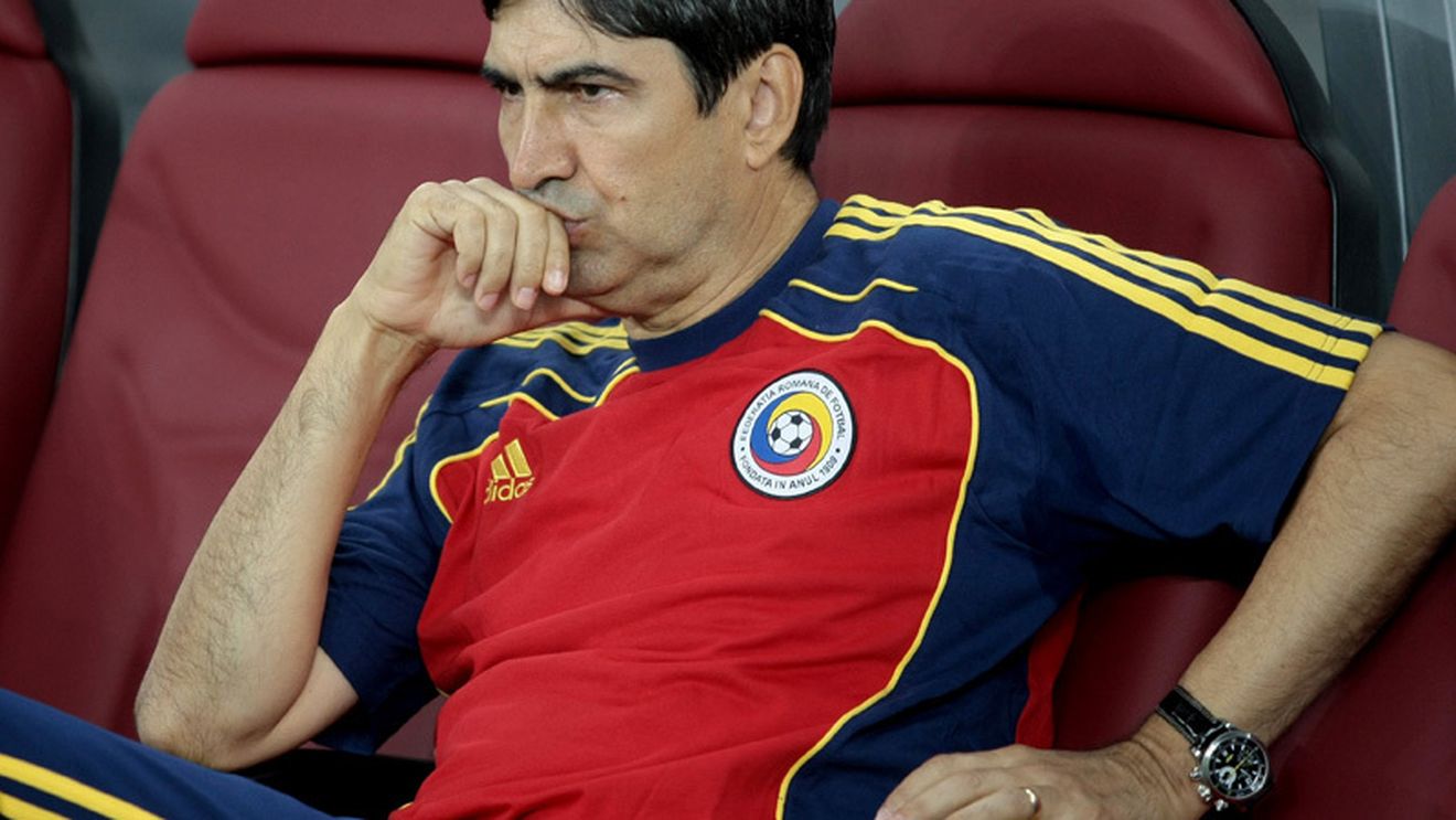 Pițurcă e nemulțumit înaintea meciului cu Belarus: "E un MARE dezavantaj că jucăm vineri!"** VEZI DE CE