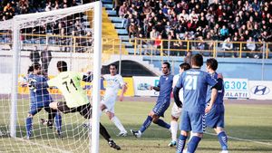 Ajutată de arbitri, Bistrița a învins Buzăul