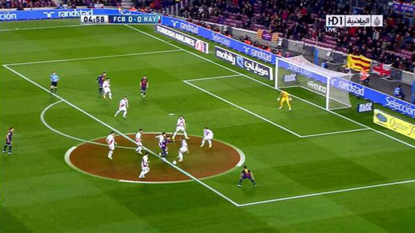 FOTO Imaginea serii în Europa!** Messi, "flancat" de o echipă întreagă: cum s-a "răzbunat" argentinianul după ce a scăpat de marcaj