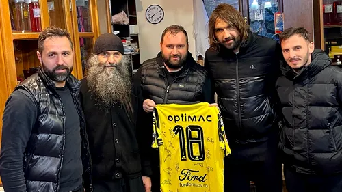 Antrenorii echipei FC Brașov, Dan Alexa și Ștefan Grigorie, pelerinaj la Muntele Athos. Întâlnire că părintele Pimen: ”Păstrați legătura cu Dumnezeu”