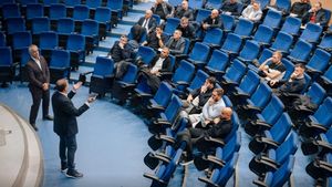 Kyros Vassaras s-a plâns de infrastructura din România conducătorilor din Superliga: „Sunt cel puțin trei stadioane cu probleme”