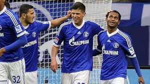 Probleme pentru Huntelaar! Abia revenit la antrenamente, olandezul s-a accidentat