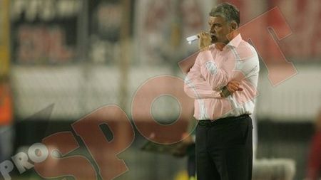 "Plec dacă se bagă cineva la echipă!** Dacă n-am timp să construiesc, demisionez"