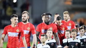 Iese Budescu, intră Becali. Riscuri mari pentru Dică după intervenția finanțatorului FCSB: schimbarea sistemului bagă în primul "11" un fotbalist ieșit din formă, un indezirabil și o veșnică promisiune

