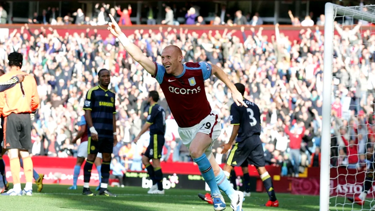 Meciul Aston Villa - Chelsea a început cu întârziere, arbitrul fiind bolnav