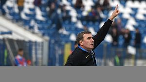 EXCLUSIV | Hagi transferă din Liga 2! Viitorul negociază pentru "Pirlo de România"