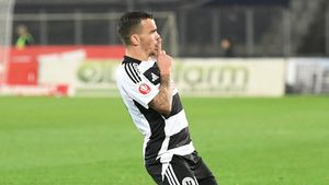 E gata! Lovitură la final de an: Dan Nistor a acceptat oferta şi a semnat