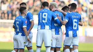 Fotbalistul care a fost la un pas de Dinamo și-a încheiat conturile cu echipa din străinătate și revine în România! Cu cine semnează