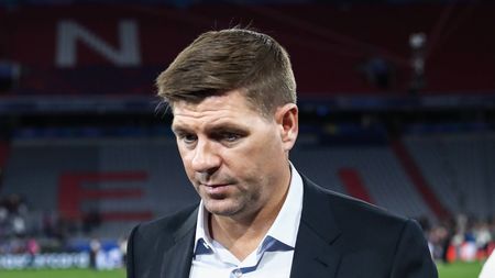 Steven Gerrard, furios după ce Sir Alex Ferguson a spus despre el că nu a fost un „fotbalist de top, top”
