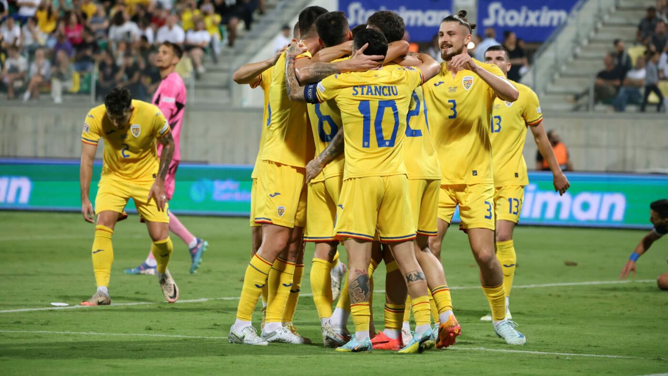 Premieră la meciul Lituania - România. Ce vor purta pe ei fotbaliştii lui Mircea Lucescu