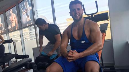 Ce s-a ales de milionarul român care spunea că „șoarecii i-au mâncat mașini de un milion de euro”. Ce meserie a ajuns să facă fiul fostului patron din Liga 1