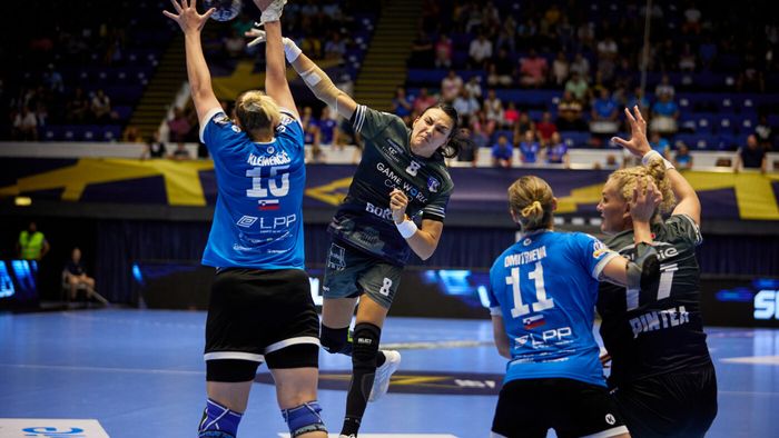 CSM București, înfrângere cu Krim Ljubljana! Neagu & Co au ratat locul 1 în grupele Ligii Campionilor! Cu cine vor juca „tigroaicele” în sferturi