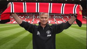 Mourinho, prima conferință de presă la United! "The Special One" l-a atacat pe Wenger și s-a contrat cu ofițerul de presă al echipei