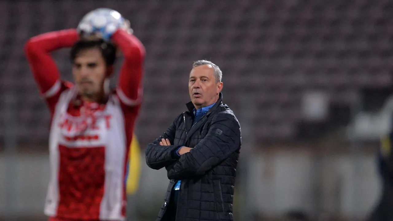 Mircea Rednic, susținut după opt meciuri fără victorie pe banca lui Dinamo. „Mi-a zis că nu concepe să nu iasă din situația asta!”