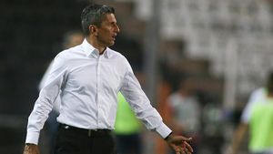 Răzvan Lucescu, victorie cu fosta echipa a lui Laszlo Boloni! Diferența față de lider rămâne de 9 puncte, Alex Mitriță a intrat în minutul 65