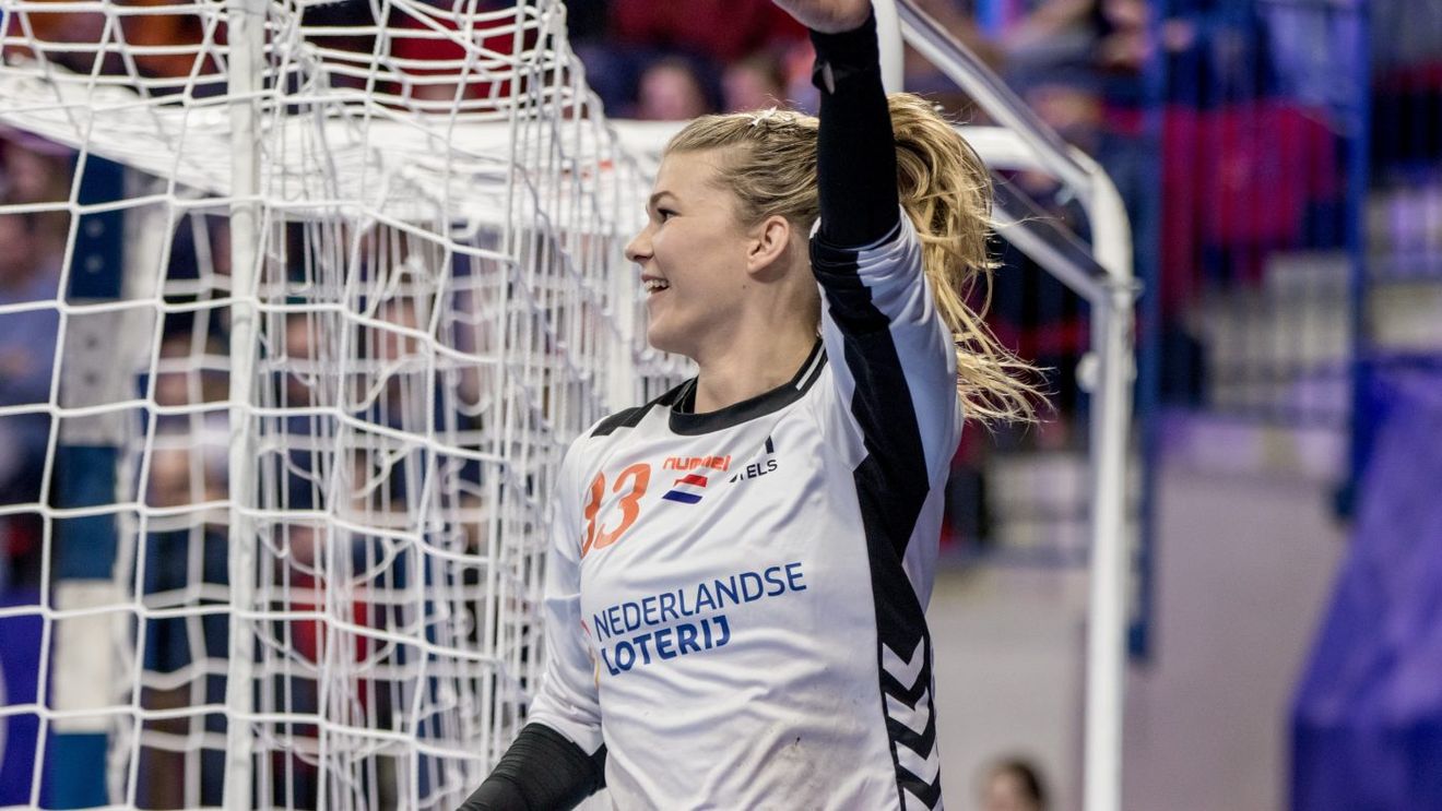 CSM București pregătește două „bombe” pe piața transferurilor! Cum va arăta echipa ideală a „tigroiacelor” în sezonul următor