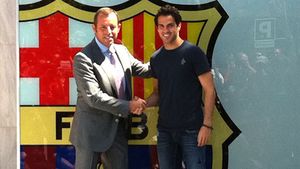 OFICIAL: Fabregas e al BarÃ§ei pentru următorii 5 ani!** PRIMA declarație la revenirea pe "Camp Nou"