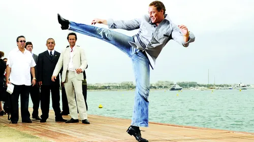 VIDEO Van Damme revine în „sport sângeros”**, la 49 de ani!