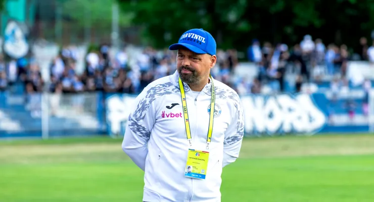 Florin Maxim rămâne la Corvinul! Poziție oficială a campioanei Ligii 2 după ce antrenorul a anunțat public că îi expiră contractul