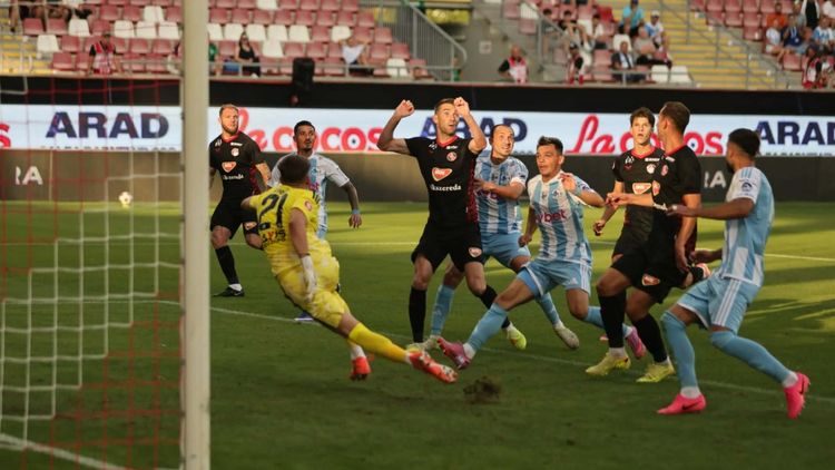 Corvinul, revenire spectaculoasă în Superliga! Csikszereda nu a avut nicio șansă