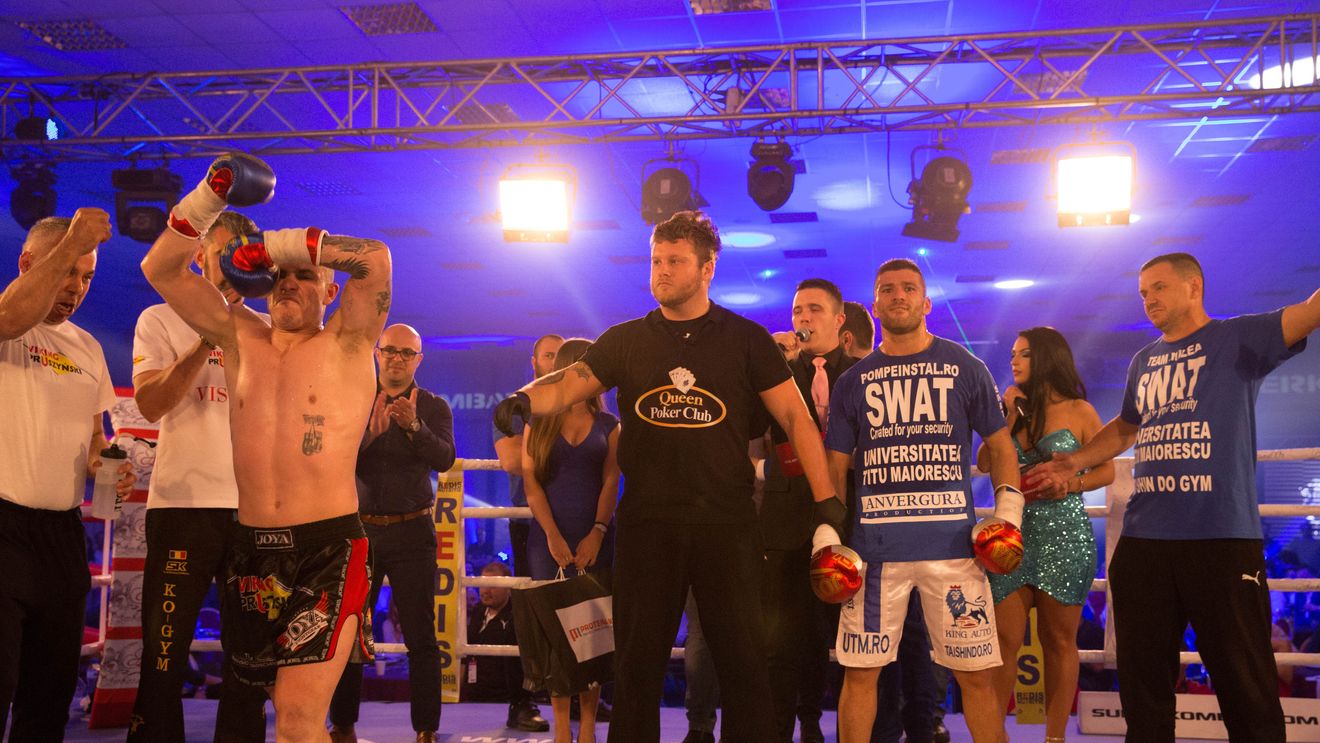 Remy Bonjasky a avut ce aplauda: show în ringul de la Romexpo. Rezultatele galei Superkombat 