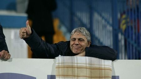 "În tinerețe dormeam cu poza lui Iordănescu sub pernă!** Poate că ghinionul de la CFR se va transforma în noroc"